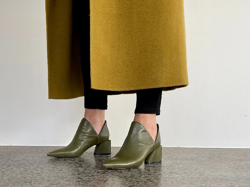 Stylish Street Shoes Carrano Bertie available in 3 colours