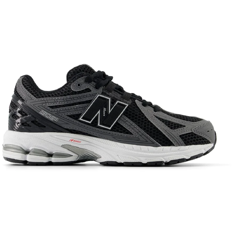 Sporty Breathable Sneakers New Balance Black New Balance 1906 Kids Lace