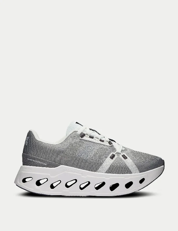 Fashion-Oriented Shoes Cloudeclipse - Alloy/White