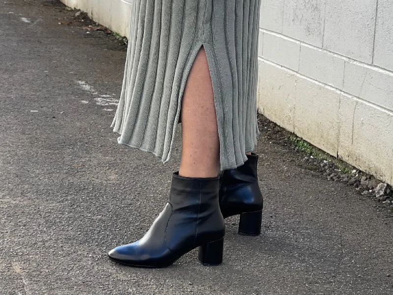 Modern Loafers Aerobics Aladin available in 3 colours