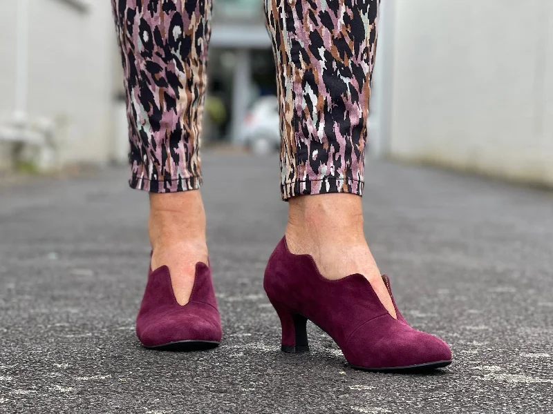 Modern Lightweight Shoes Via Nova RY available in 2 colours