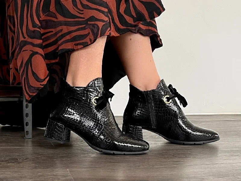 Fashion-Oriented Shoes D'Chicas Gentry