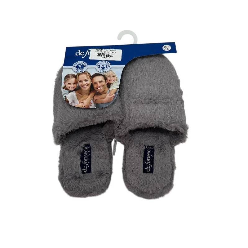 Travel-Ready Sneakers ROMA TOP W843