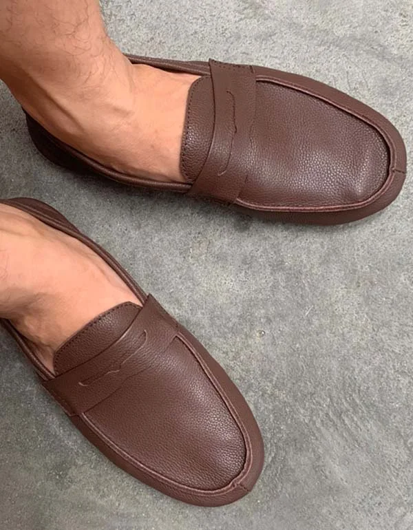 Flexible Sport Sneakers Handmade Retro Soft Leather Loafers for Men