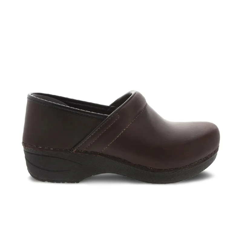 Modern Sport Sneakers Dansko Women's XP 2.0 Clog - Brown Waterproof