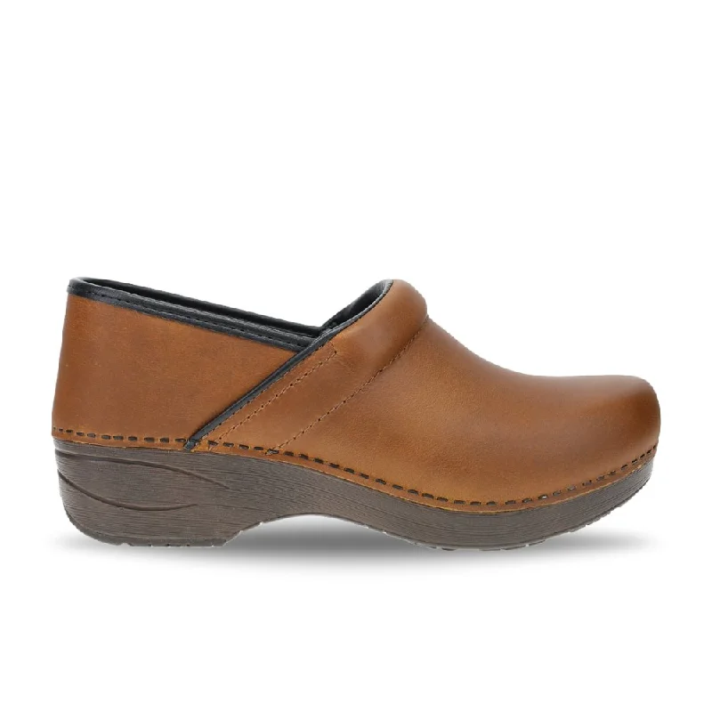 Fashion Running Shoes Dansko Women's XP 2.0 Clog - Caramel Waterproof