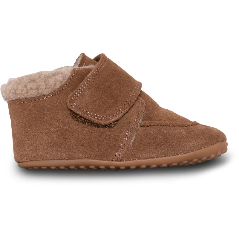 Modern Foam Sneakers Pom Pom Dust Beginner shoes Shepheard Velcro