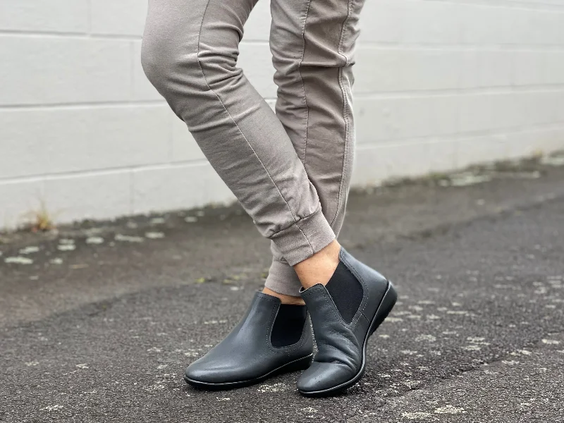 Minimalist Casual Sneakers Aerobics Dada available in 5 colours