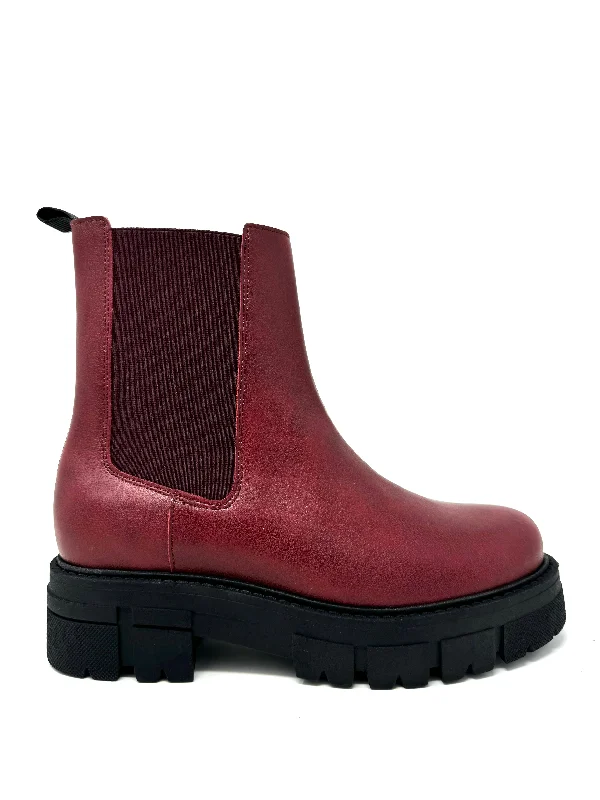 Everyday Lightweight Shoes Poppy Boot in Bordeaux from Novacas
