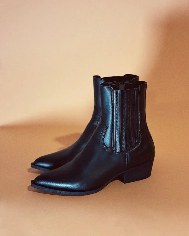 Budget Walking Shoes Jolene Western Boot in Black from Bhava