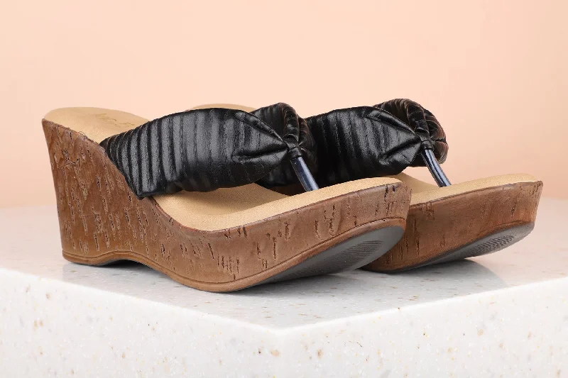 Soft Leather Shoes Women Black Textured Wedge Sandals