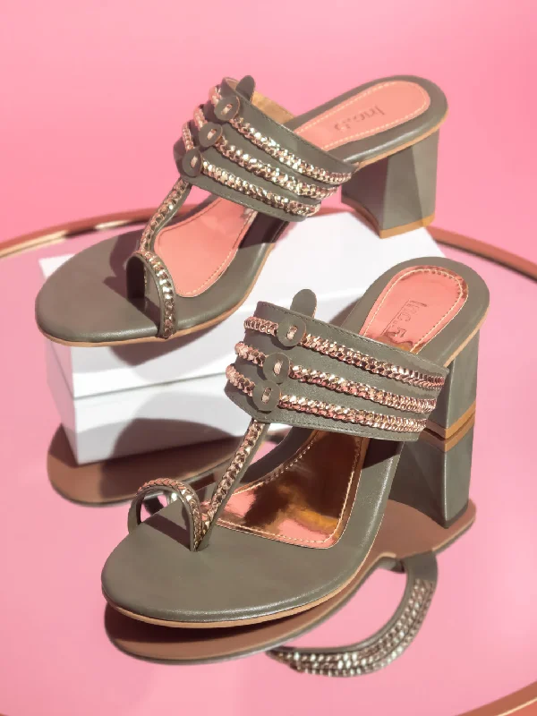 Breathable Foam Sneakers Women Green Ethnic Kolhapuri One Toe Block Heels