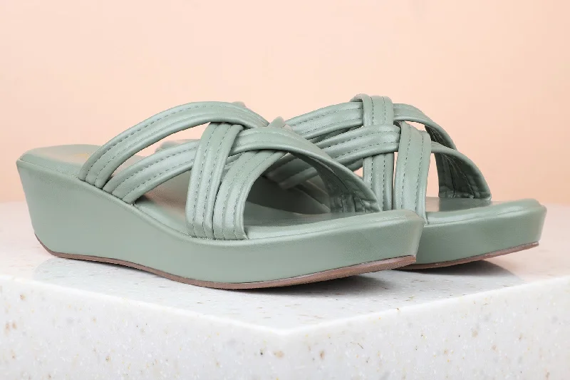 Flexible Everyday Sneakers Women Green Solid Wedge Mules
