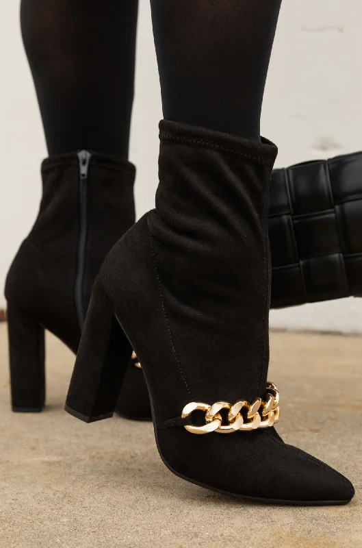Ultra-Soft Cushion Shoes Elevate Me Gold Chain Block Heel Ankle Boots - Black