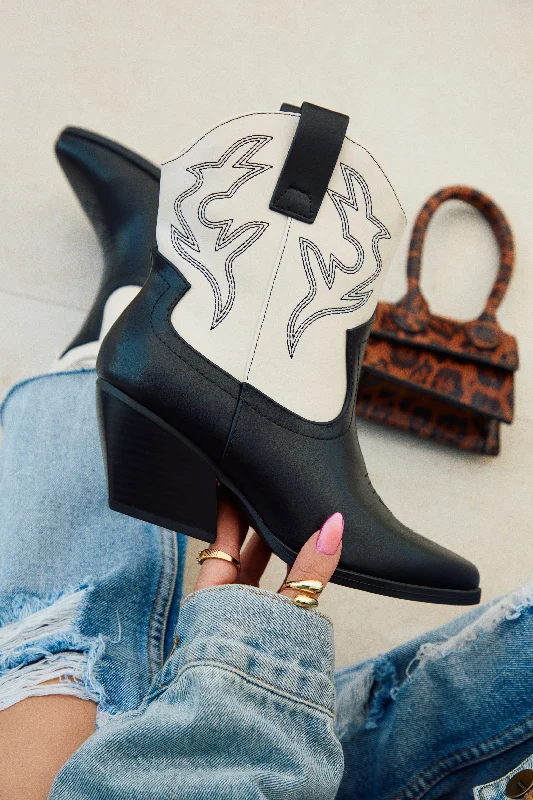 Premium Casual Sneakers Festival Playlist Cowgirl Boots - Cream Black