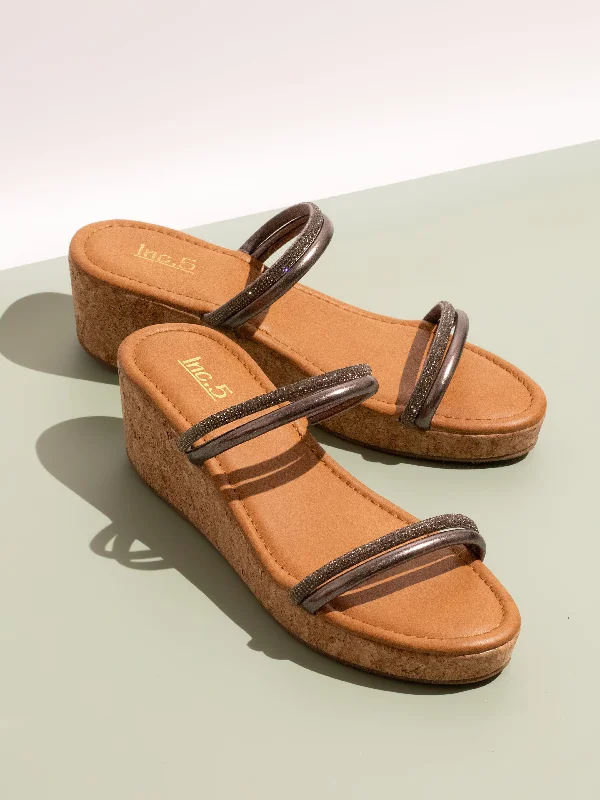 Airy Walking Shoes Women Petwer-Toned Embellished Open Toe Wedge Heels