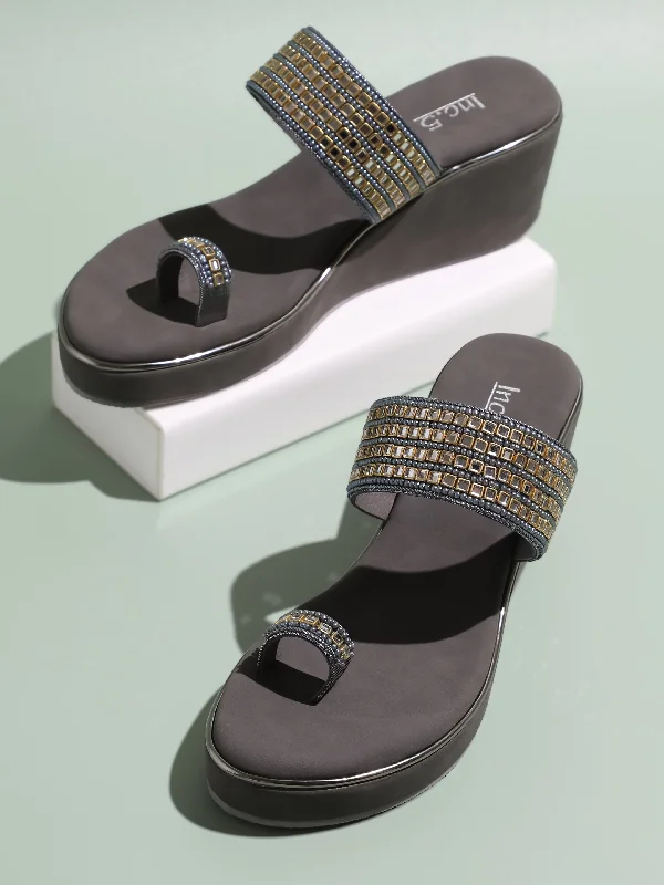 Fashionable Loafers Women Pewter Ethnic Embellished Wedges Heels