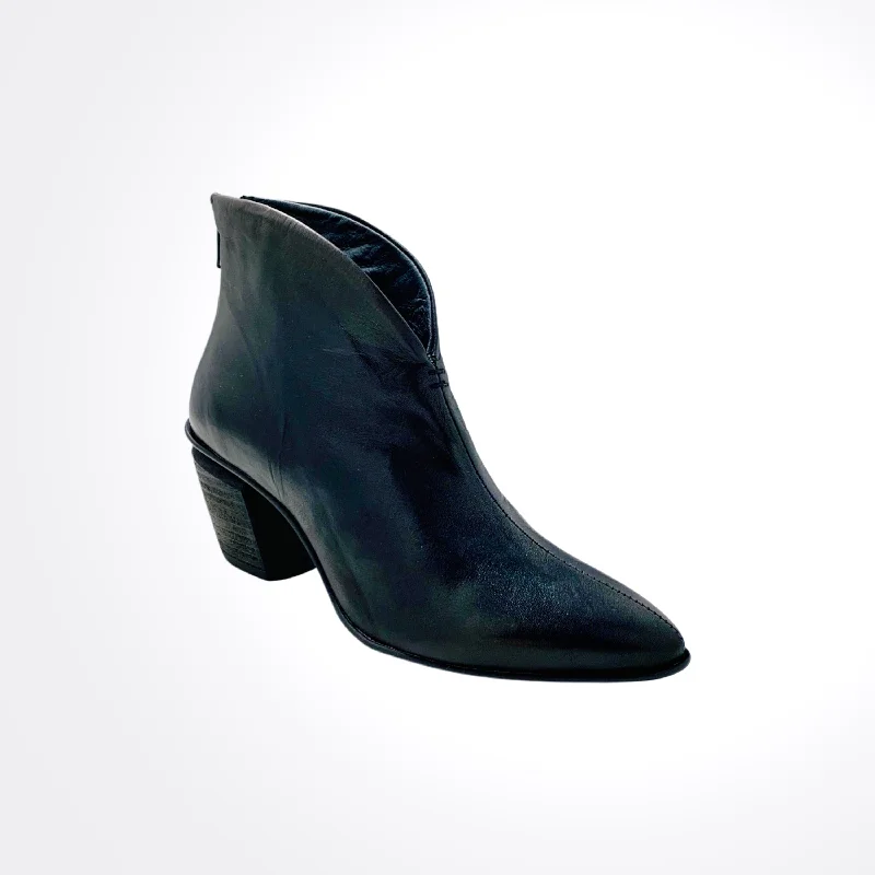 Ultra-Stretch Sneakers Jovie Black Ankle Bootie
