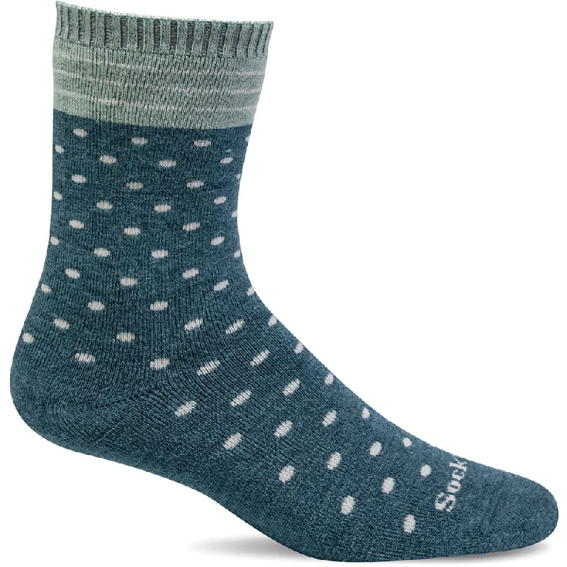 Fashion-Oriented Shoes Plush