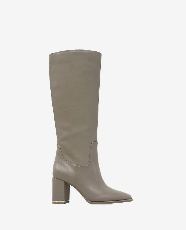 Lightweight Sport Sneakers Yvonne Leather Knee Boot