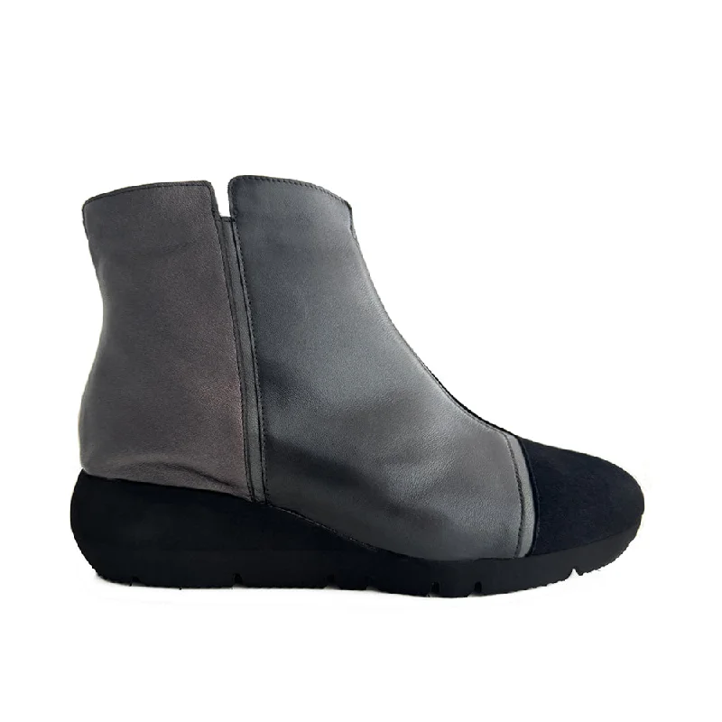 Soft Everyday Sneakers ZELDRIS BLACK SUEDE COMBO